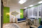 Детская с белым натяжным потолком 