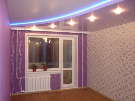 Фиолетовый натяжной потолок для спальни