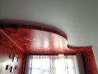 Фотопечать на потолке в гостиной (цветы)