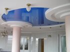 Глянцевый натяжной потолок в офисе