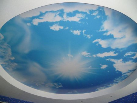 Натяжной потолок с фотопечатью (небо)