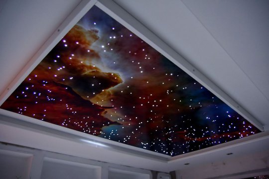 Потолок "Звездное небо" в гостиной