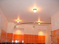 Ванная комната с сатиновым натяжным потолком